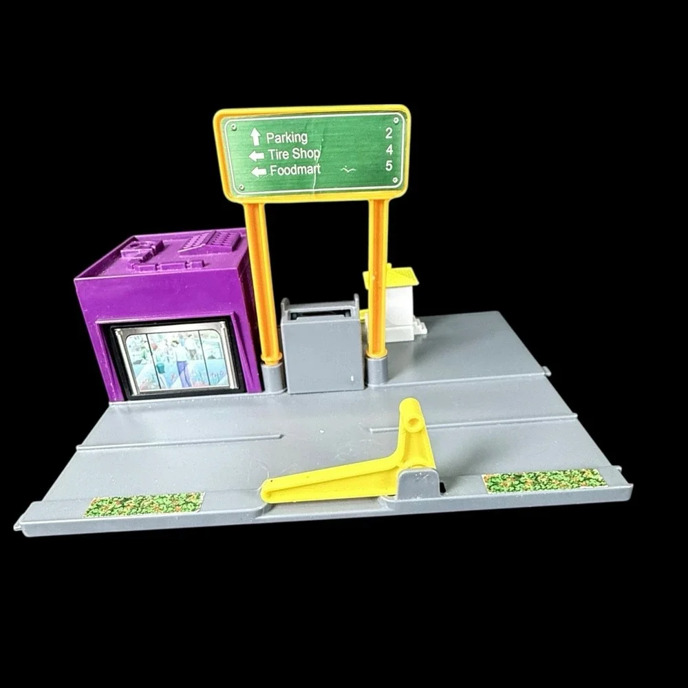 Hot Wheels City 2007 Single Block Purple Building Play Set‎